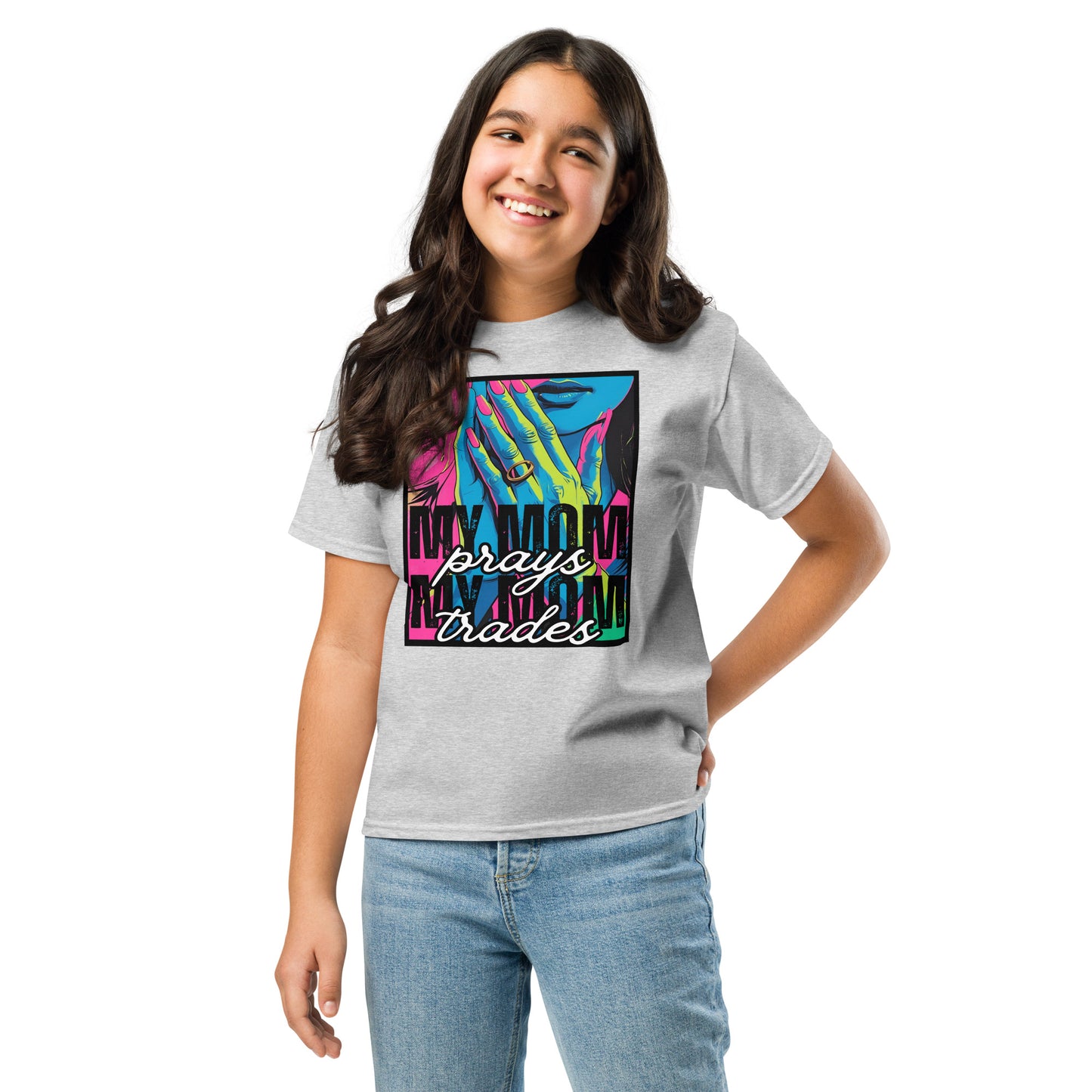 My Mom Prays & Trades – Youth Tee